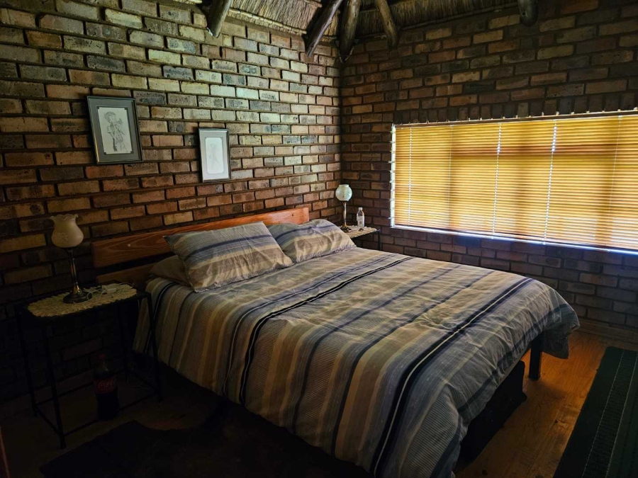 4 Bedroom Property for Sale in Leeudoringstad North West